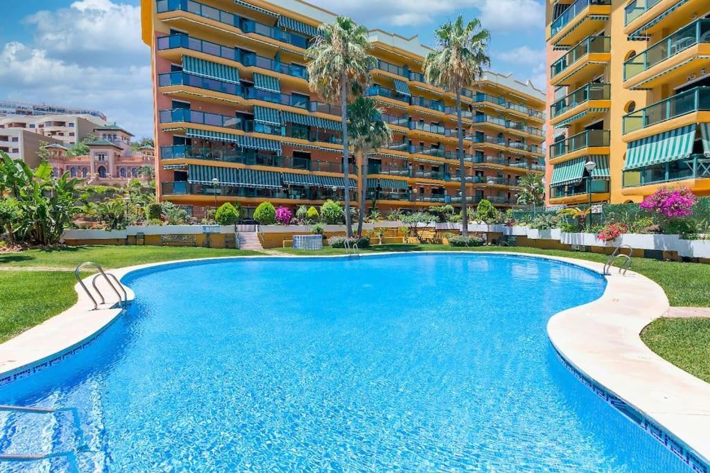 Primera Linea De Playa Torremolinos Exterior foto